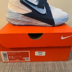 Boys Nike White and Navy Sneakers Team Hustle D12 Basketball